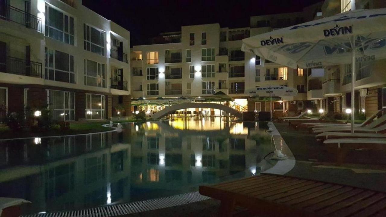 Menada Casa Del Sol Apartments Pantai Sunny Luaran gambar